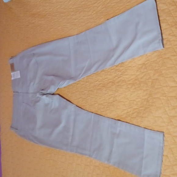 Signature by Levi Strauss mid rise straight leg jeans - Picture 10 of 11